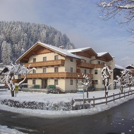 Gaestehaus Schwoagerhof Fügen Esterno foto