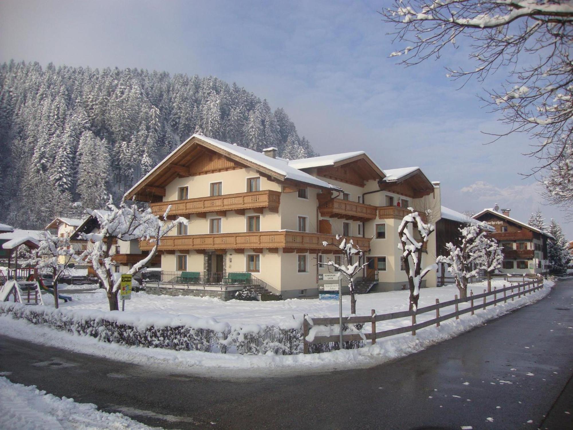 Gaestehaus Schwoagerhof Fügen Esterno foto